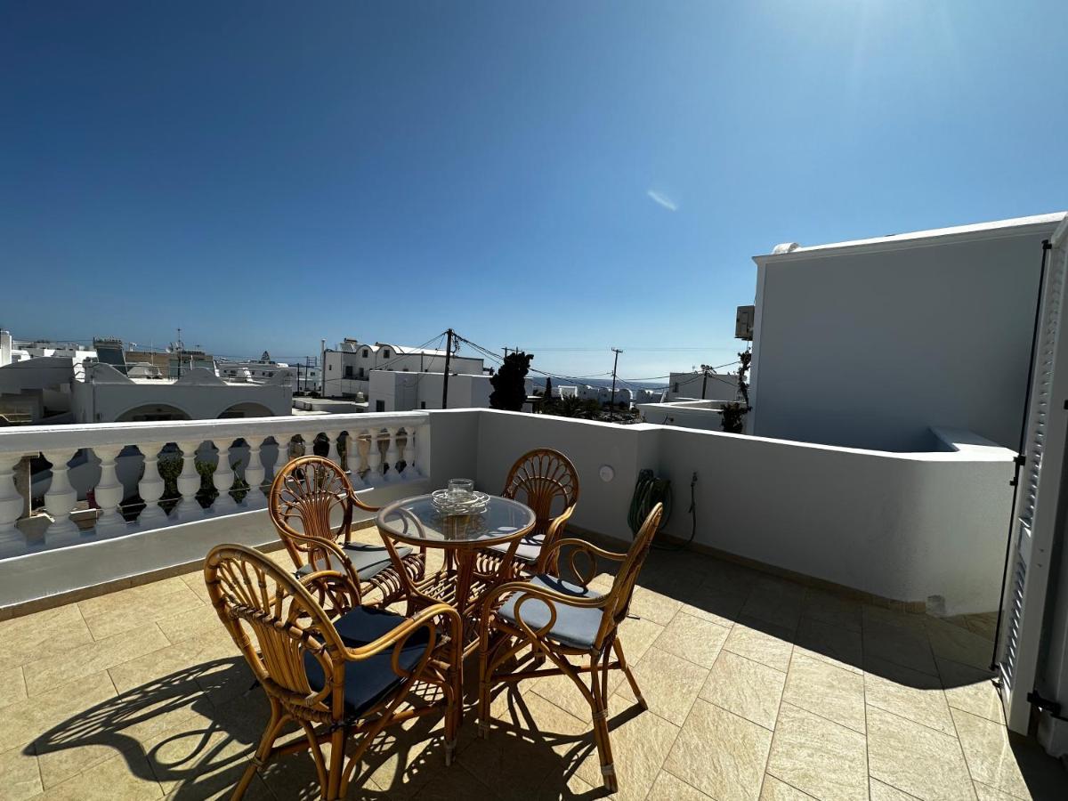סנטוריני Veldi Art - Kamari Beach Apartment מראה חיצוני תמונה