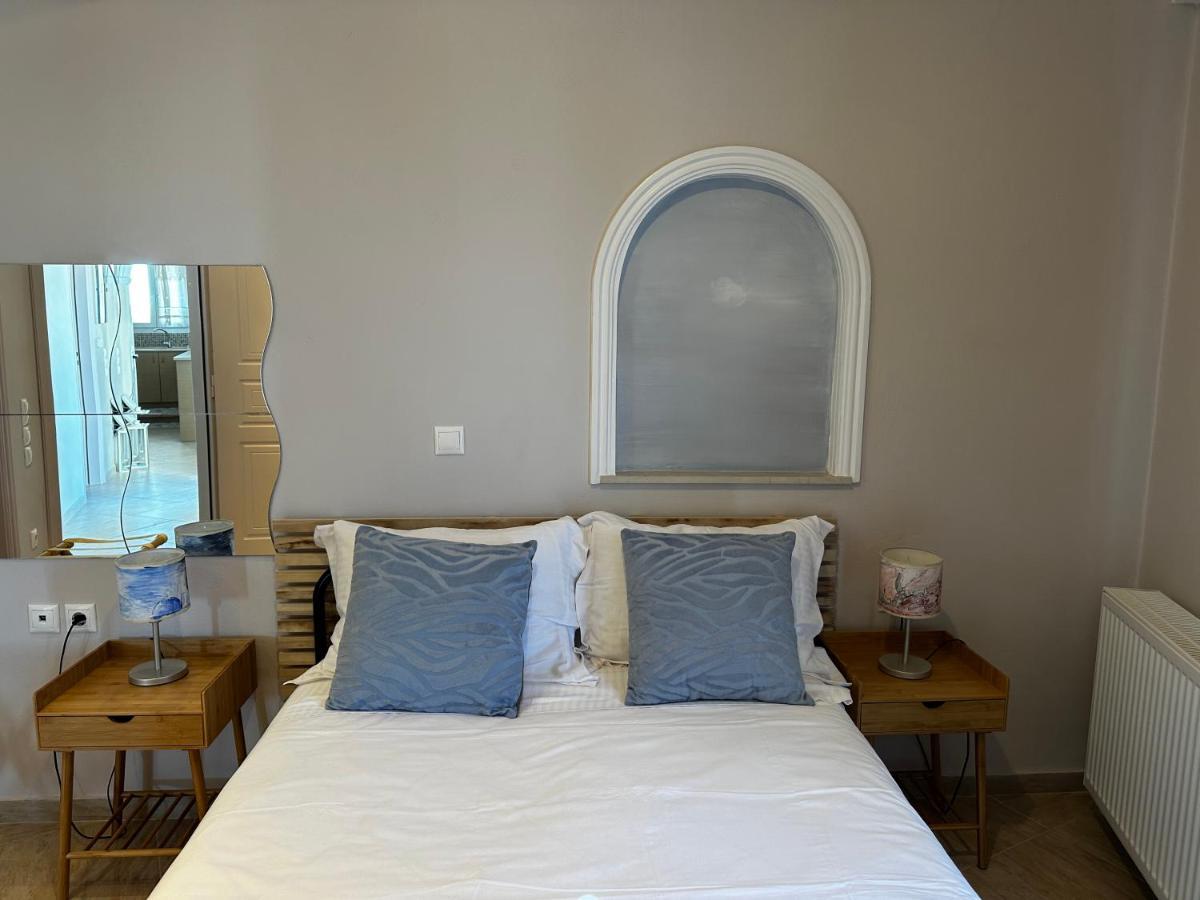 סנטוריני Veldi Art - Kamari Beach Apartment מראה חיצוני תמונה