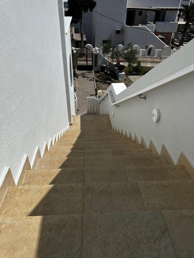 סנטוריני Veldi Art - Kamari Beach Apartment מראה חיצוני תמונה